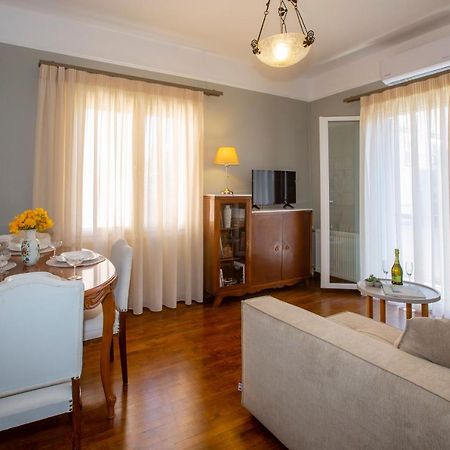 Le Boulevard Corfu  Kültér fotó